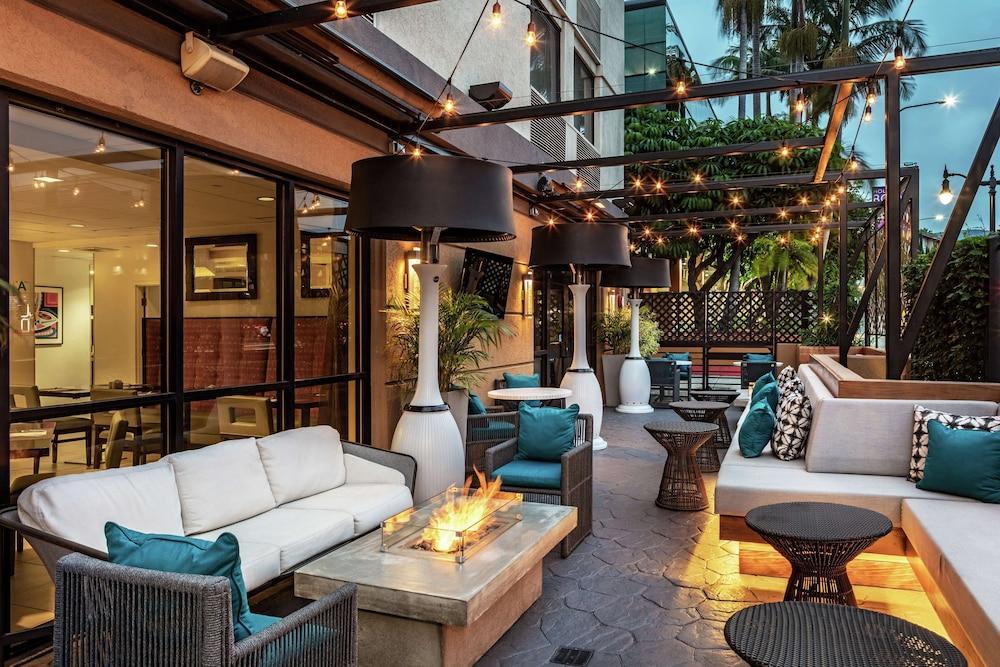 Hilton Garden Inn Los Angeles / Hollywood Exterior photo